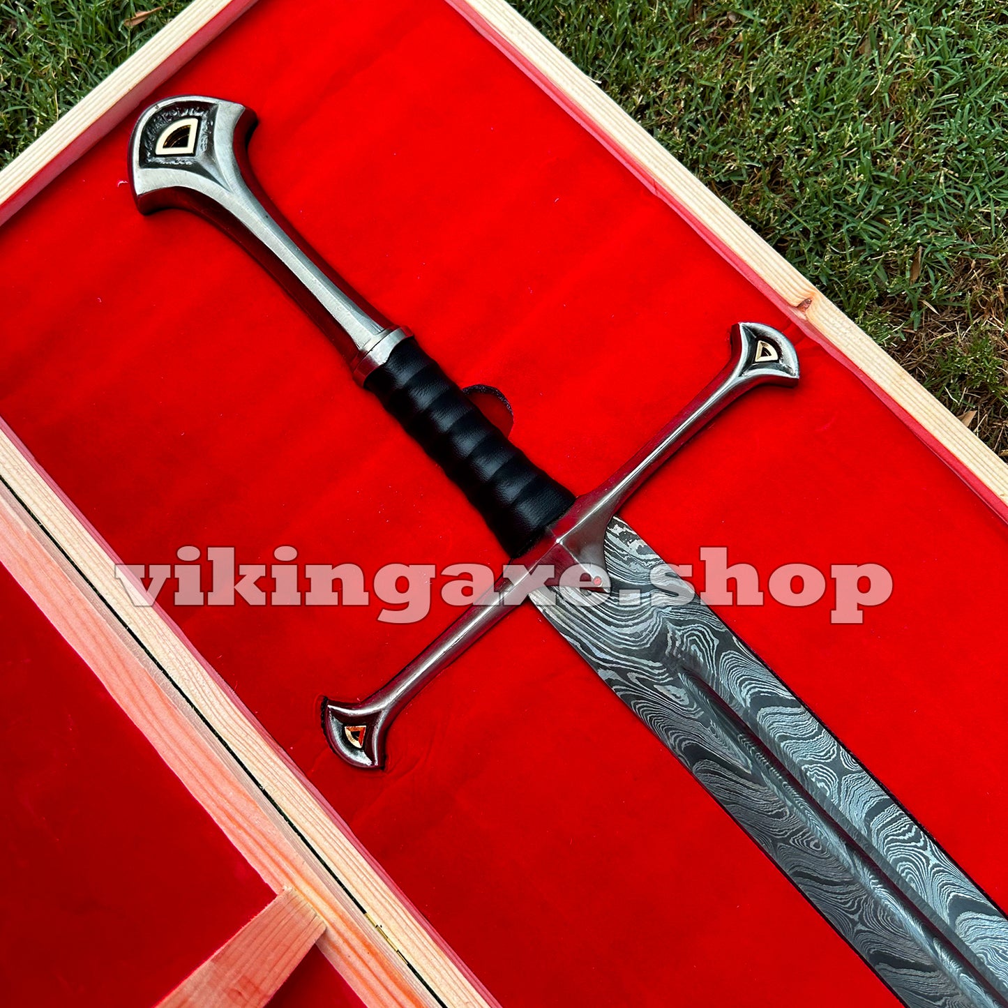 Handmade Sword King Aragorn Sword Damascus Steel Blade Sword With Leather Sheath And Wooden Box
