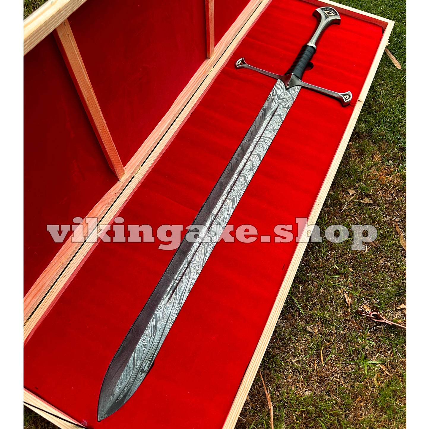 Handmade Sword King Aragorn Sword Damascus Steel Blade Sword With Leather Sheath And Wooden Box