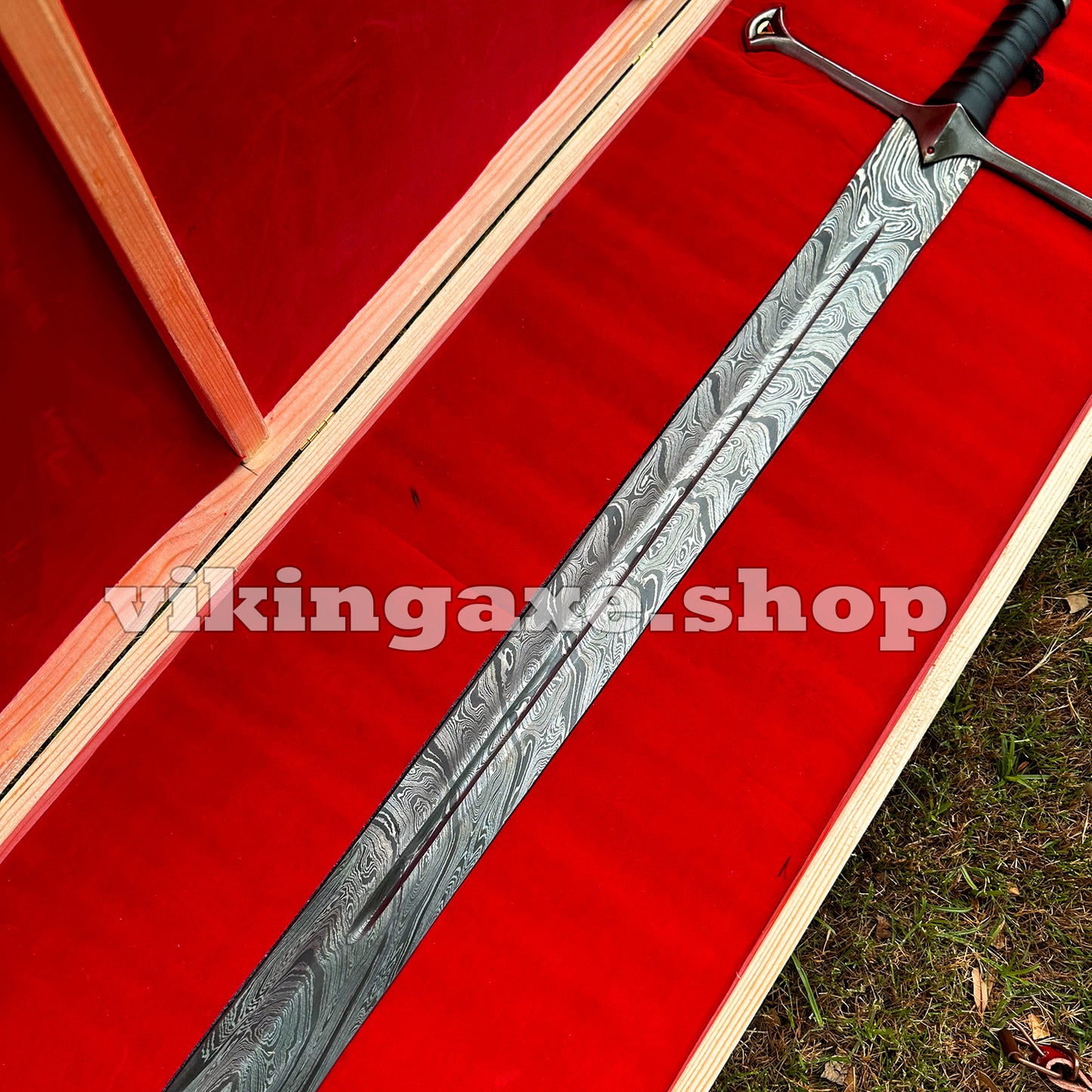Handmade Sword King Aragorn Sword Damascus Steel Blade Sword With Leather Sheath And Wooden Box