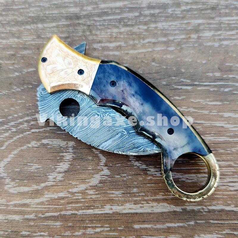 karambit pocket knife
