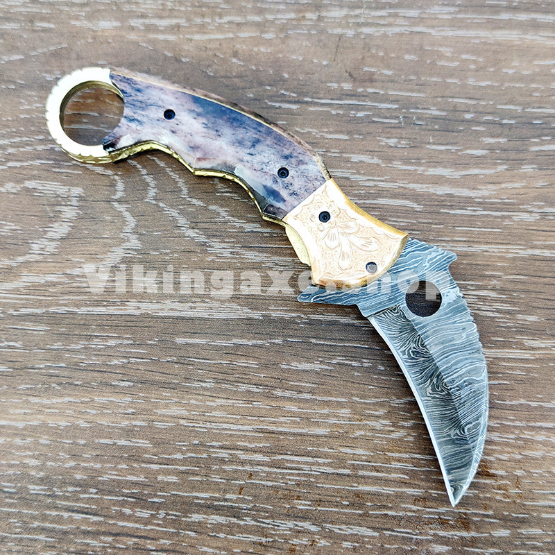 karambit folding knife