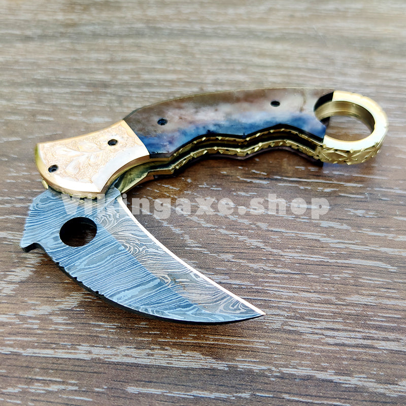 karambit folding knife